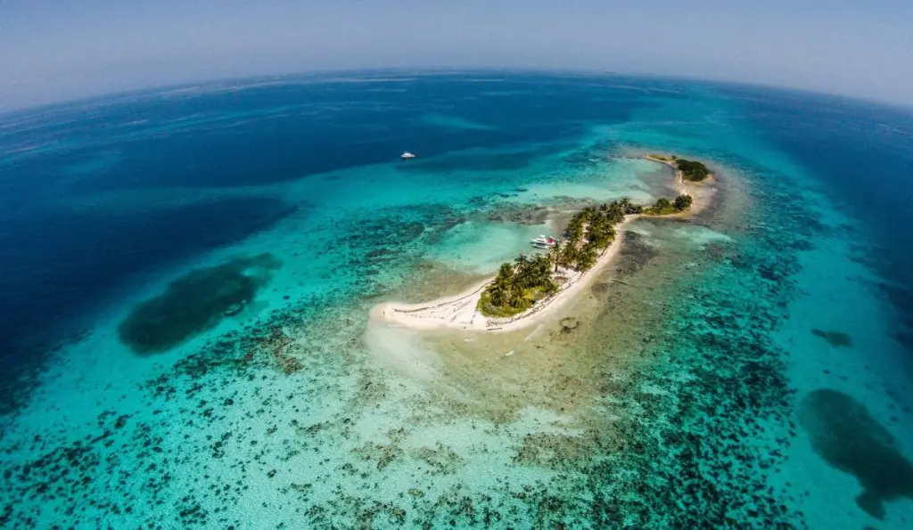 laughing-bird-caye-snorkeling-tour-aerial-main.webp