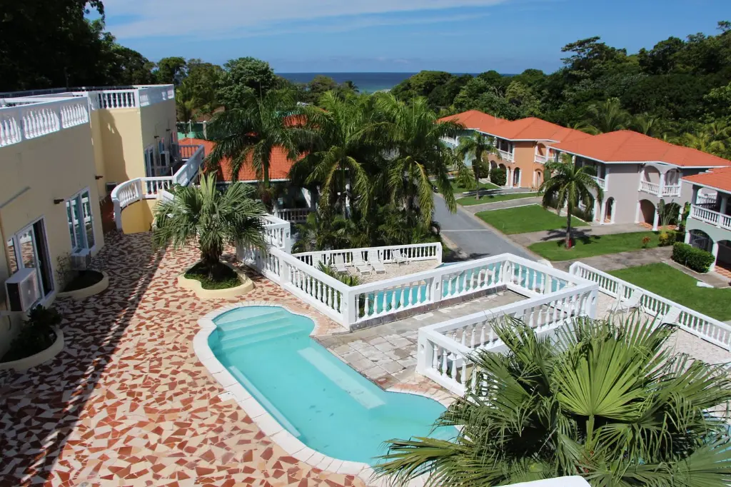 west-end-resort.webp