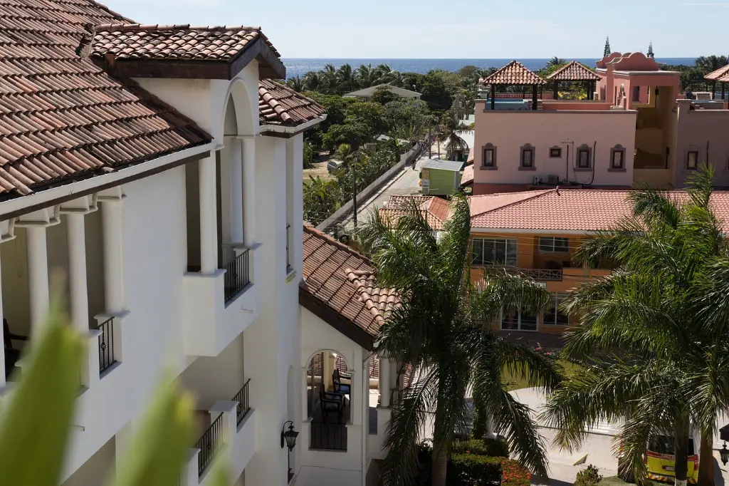 west-bay-colonial-suites (23).webp