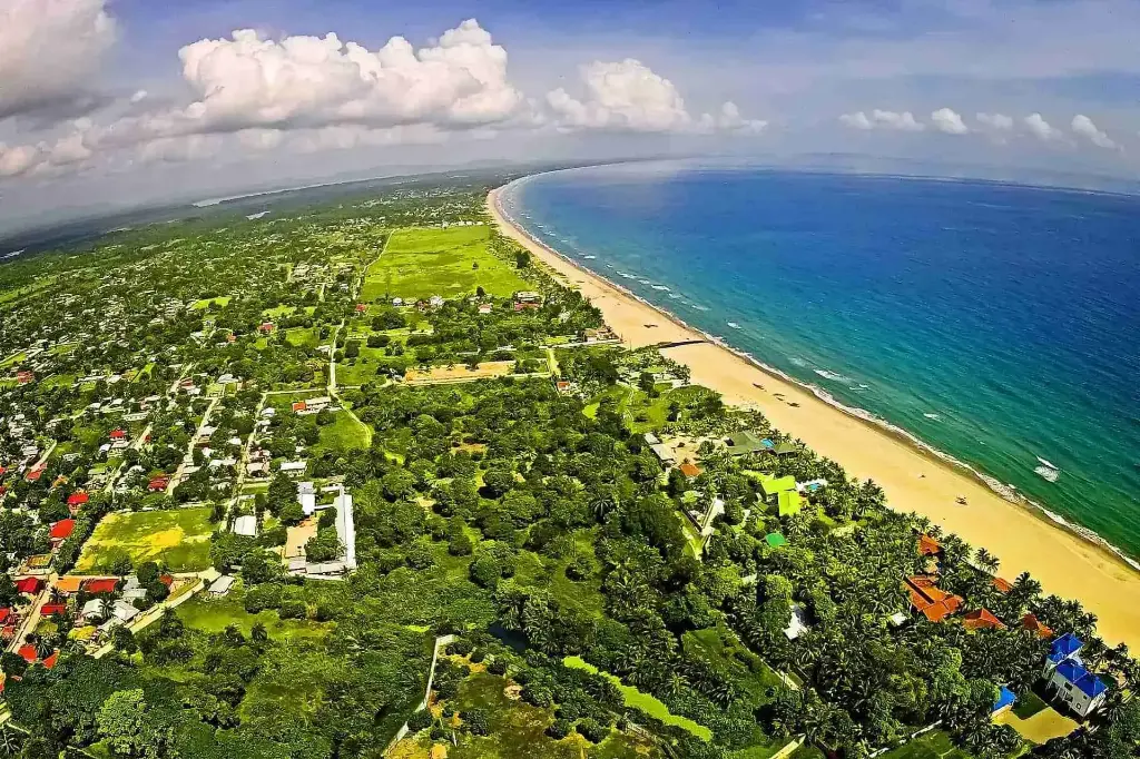 Tela – Costa Caribeña y Maravillas Naturales